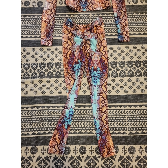 Snakeskin Print Two-Piece Set by Lici fit brand size small - Picture 4 of 8